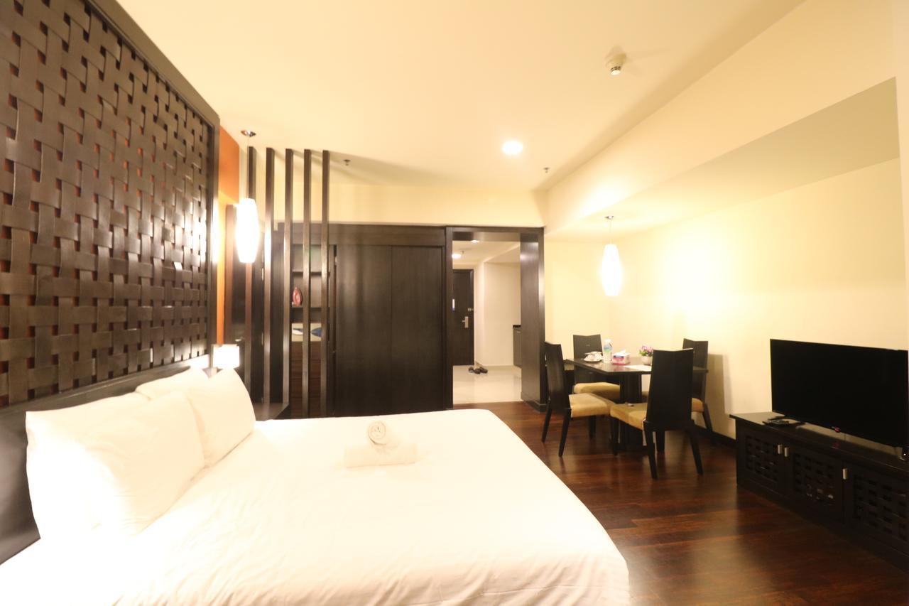 Millennium Suite At Pyramid Tower Petaling Jaya Esterno foto