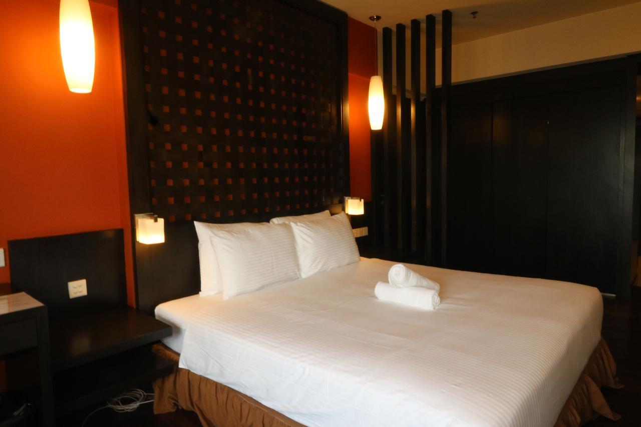 Millennium Suite At Pyramid Tower Petaling Jaya Esterno foto